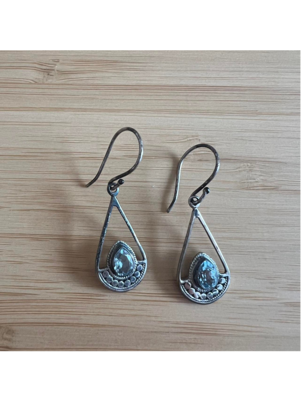 925 silver earrings with blue gemstone